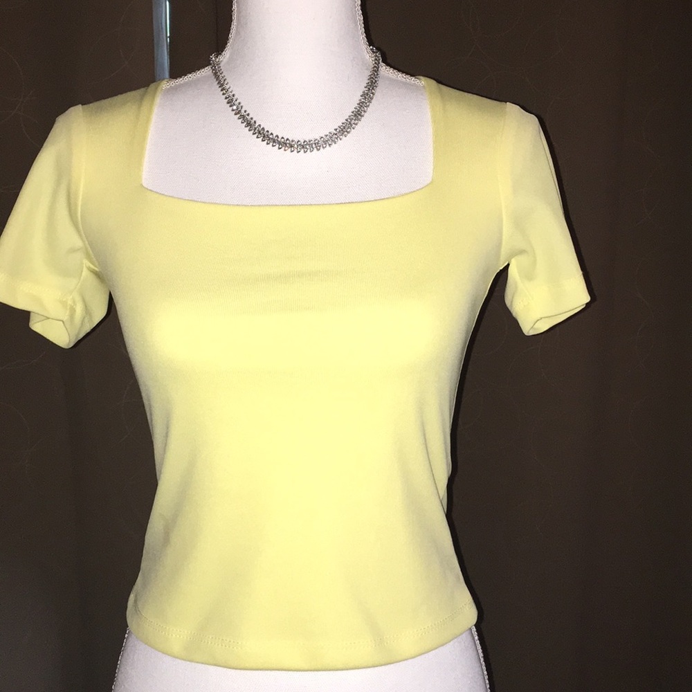 Dressier Top
